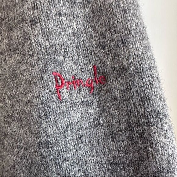 Pringle of Scotland Vintage Men's Grey and Red Wool Crewneck Sweater Size XL - Picture 6 of 10